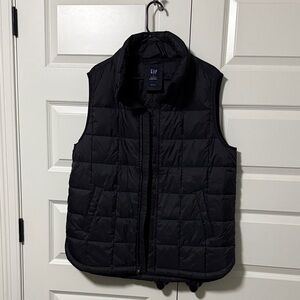 GAP Large Men's Black Quilted Vest